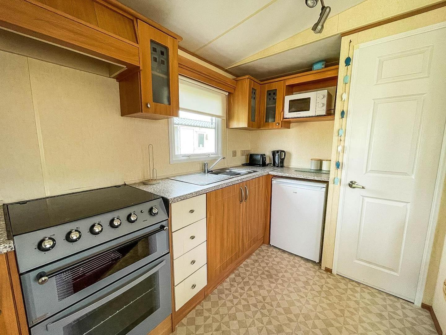 8 Berth Caravan For Hire At Heacham Holiday Park In Norfolk Ref 21024F Hotel Exterior photo